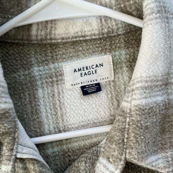 American eagle Fuzzy flannel - Picture 2 of 4